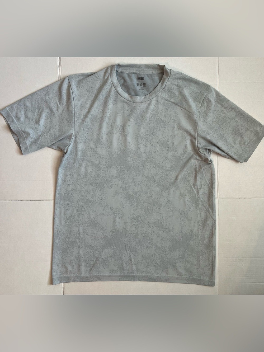 Uniqlo Men's DRY-EX T-shirt Patterned Activewear - Picture 2 of 5